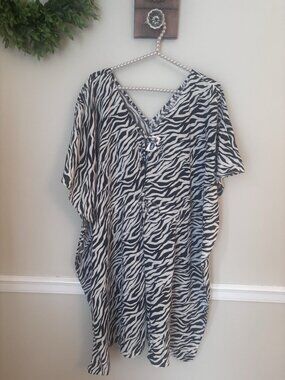 NWT Old Navy Womens Size XL Zebra Print Cover Up Tunic Top Dress